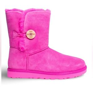 UGG Bailey Button *Barbie Pink!*